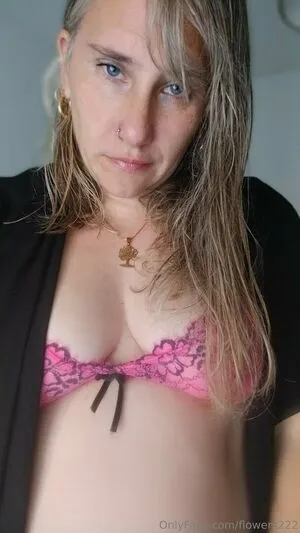 Flowers222 OnlyFans Leaked Free Thumbnail Picture - #T3e10kI9ze