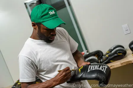 Floydmayweather OnlyFans Leaked Free Thumbnail Picture - #MNW1cqbxMi
