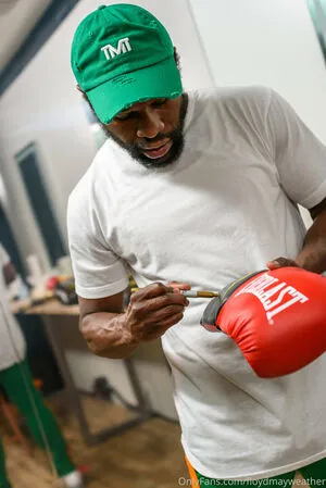 Floydmayweather OnlyFans Leaked Free Thumbnail Picture - #z8UeU9ZoDD