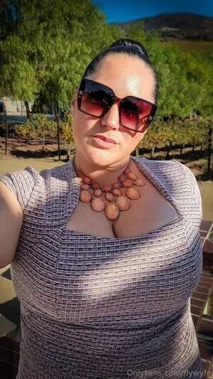 Flywyfe OnlyFans Leaked Free Thumbnail Picture - #23nPg7DCVV