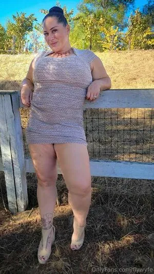 Flywyfe OnlyFans Leaked Free Thumbnail Picture - #45Y30MP3Sw