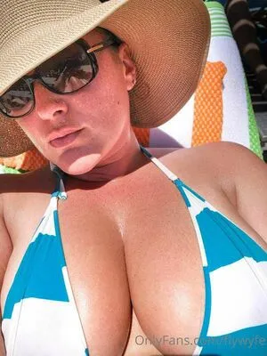 Flywyfe OnlyFans Leaked Free Thumbnail Picture - #W2cte0TzRZ