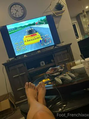 Foot Frenchixox OnlyFans Leaked Free Thumbnail Picture - #cx01zqM7uF