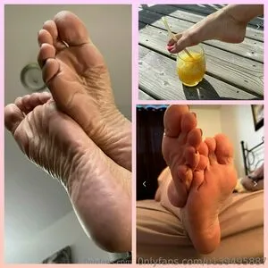 Foot Mistress Miss B OnlyFans Leaked Free Thumbnail Picture - #T2zEufpaZf