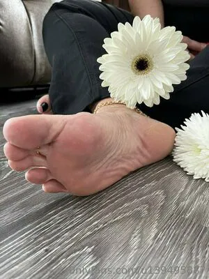 Foot Mistress Miss B OnlyFans Leaked Free Thumbnail Picture - #fhWxsVyLZu