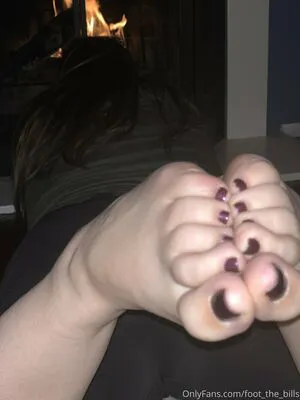 Foot The Bills OnlyFans Leaked Free Thumbnail Picture - #5HOrbfFnjU