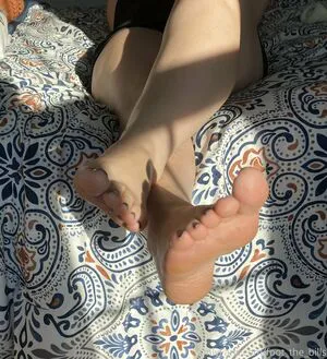 Foot The Bills OnlyFans Leaked Free Thumbnail Picture - #DuGs5zcg9C