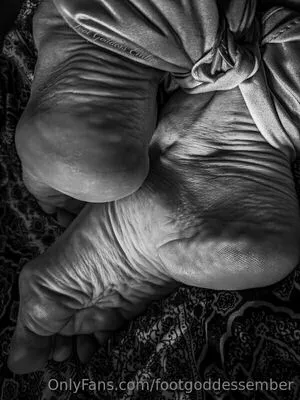 Footgoddessember OnlyFans Leaked Free Thumbnail Picture - #Kx8vbfIrR0