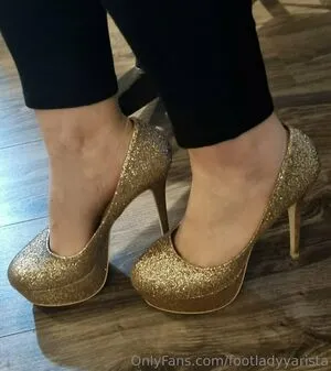 Footladyyarista OnlyFans Leaked Free Thumbnail Picture - #yk37Pe8Fmu