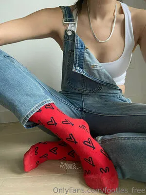 Footles Free OnlyFans Leaked Free Thumbnail Picture - #qhbiv5668p