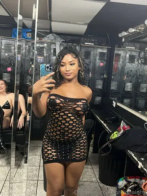 Foreignaiomi OnlyFans Leaked Free Thumbnail Picture - #HSK1F4n33d