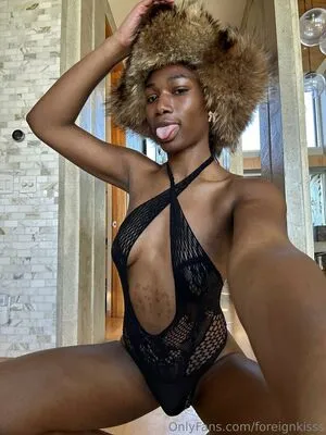 Foreignkisss OnlyFans Leaked Free Thumbnail Picture - #tifgazjxSc