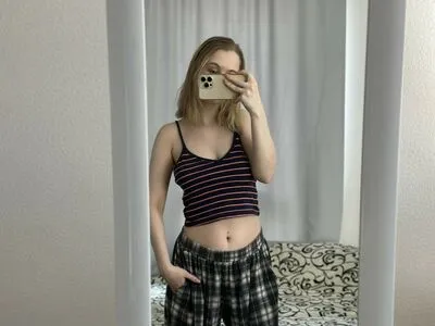 Fox Happiness OnlyFans Leaked Free Thumbnail Picture - #6Ki6OwWNEf