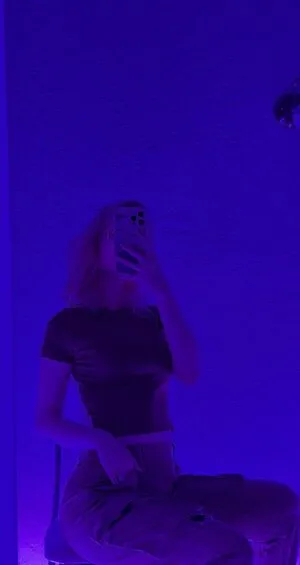 Fox Happiness OnlyFans Leaked Free Thumbnail Picture - #C8DL9AvELf