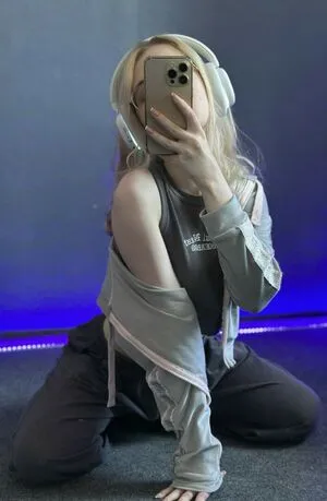 Fox Happiness OnlyFans Leaked Free Thumbnail Picture - #F8afR36EE4