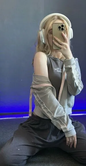 Fox Happiness OnlyFans Leaked Free Thumbnail Picture - #NEwRxrjSpt