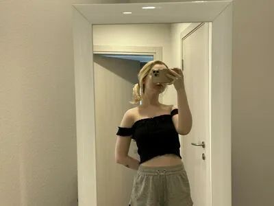 Fox Happiness OnlyFans Leaked Free Thumbnail Picture - #SXsr2DAvdu