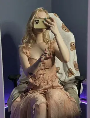 Fox Happiness OnlyFans Leaked Free Thumbnail Picture - #dfWM2amnb3