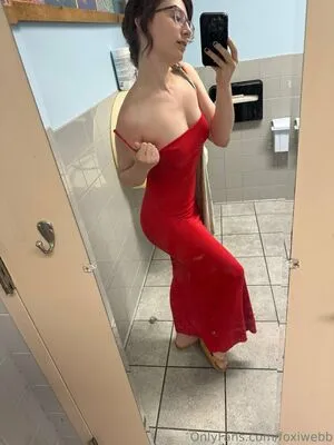 Foxiwebb OnlyFans Leaked Free Thumbnail Picture - #P1azijFtDN