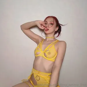 Foxy Emma Free OnlyFans Leaked Free Thumbnail Picture - #7na9x4M3Sn