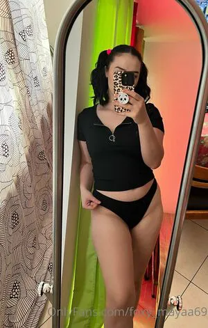Foxy Mayaa69 OnlyFans Leaked Free Thumbnail Picture - #LqGLRgBa3W