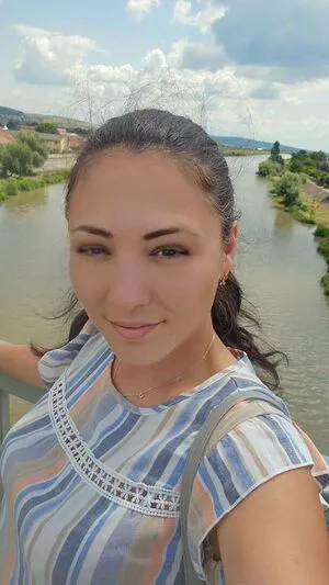 Foxykara OnlyFans Leaked Free Thumbnail Picture - #giIIhm8chT