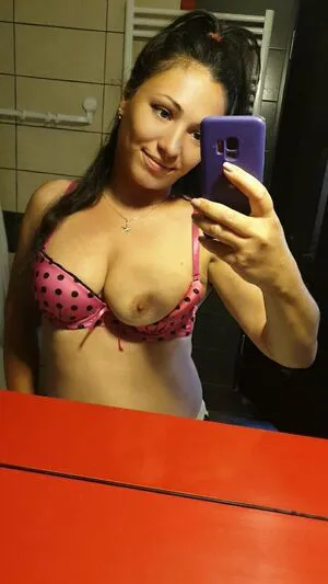 Foxykara OnlyFans Leaked Free Thumbnail Picture - #yeHOs9otWn