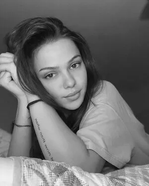 Foxylauragirl OnlyFans Leaked Free Thumbnail Picture - #g4mQ6s4rJT