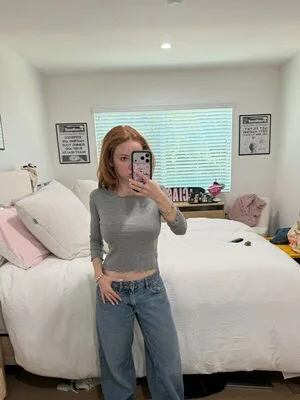 Francesca Capaldi OnlyFans Leaked Free Thumbnail Picture - #8KJW8Zghi9