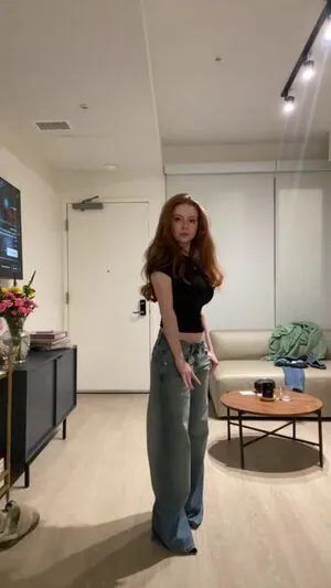 Francesca Capaldi OnlyFans Leaked Free Thumbnail Picture - #BcchL2Ucmo