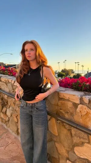 Francesca Capaldi OnlyFans Leaked Free Thumbnail Picture - #IHAW7mhLxo