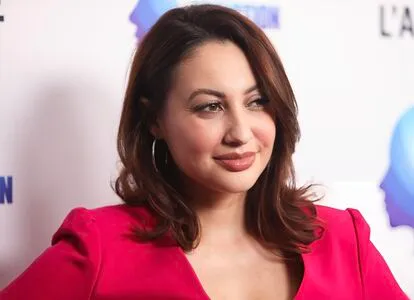 Francia Raisa OnlyFans Leaked Free Thumbnail Picture - #p1ZbsZsTjs