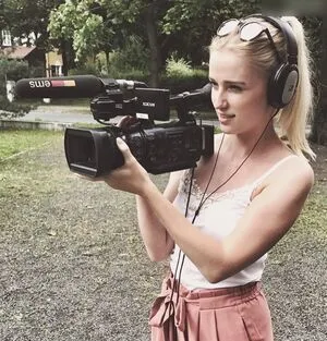 Franzi Mu Llers Franzi Marie Zdf Reporterin Sport OnlyFans Leaked Free Thumbnail Picture - #PeoKRlgmvF