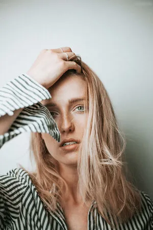 Franzi Mu Llers Franzi Marie Zdf Reporterin Sport OnlyFans Leaked Free Thumbnail Picture - #R7444itG2r