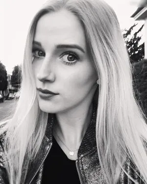 Franzi Mu Llers Franzi Marie Zdf Reporterin Sport OnlyFans Leaked Free Thumbnail Picture - #mI07Admv8A