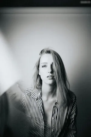 Franzi Mu Llers Franzi Marie Zdf Reporterin Sport OnlyFans Leaked Free Thumbnail Picture - #nxh5X3x5Rj