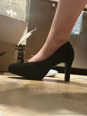 Fraudrelia OnlyFans Leaked Free Thumbnail Picture - #GDuhliP54Y