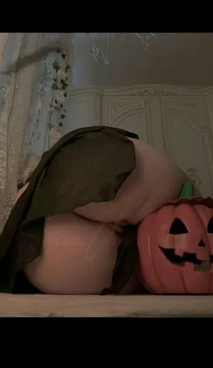 frauleinmilk OnlyFans Leaked Free Thumbnail Picture - #EoKGdTexiC
