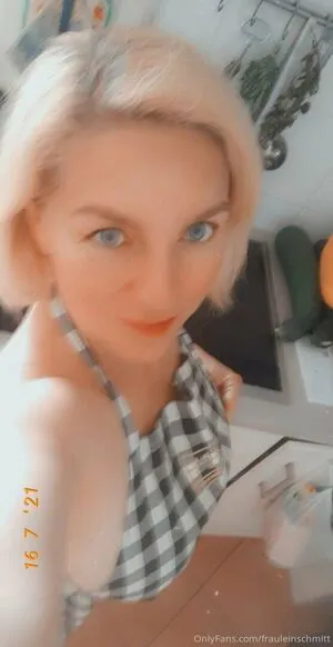 Frauleinschmittfree OnlyFans Leaked Free Thumbnail Picture - #9FQIdq8lH4