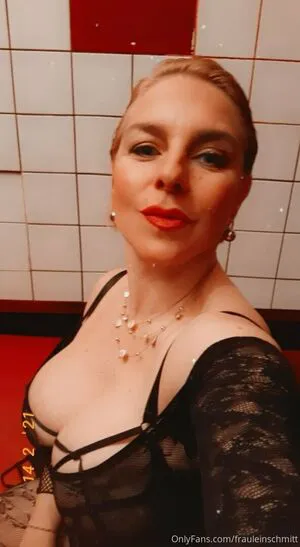 Frauleinschmittfree OnlyFans Leaked Free Thumbnail Picture - #YlbznZxEzu