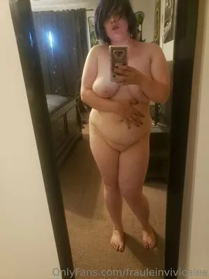 Frauleinvivicalee OnlyFans Leaked Free Thumbnail Picture - #NaezRXDDON