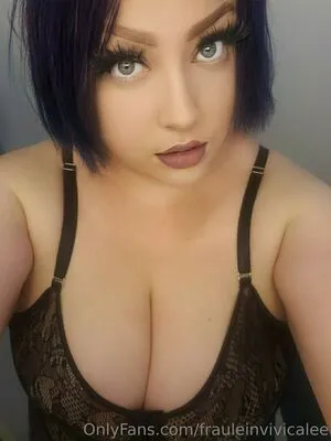 Frauleinvivicalee OnlyFans Leaked Free Thumbnail Picture - #SituBXoTUA