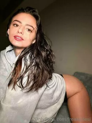 freakydesi OnlyFans Leaked Free Thumbnail Picture - #acAfFFKkkB