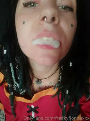Freakyfjonda OnlyFans Leaked Free Thumbnail Picture - #litiHFyp8y
