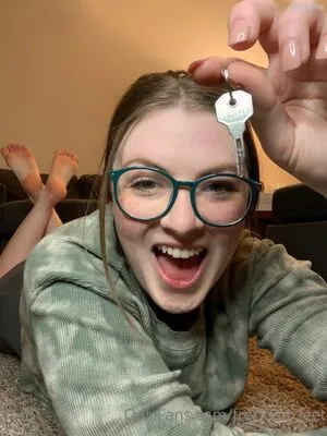 Freckled Feet OnlyFans Leaked Free Thumbnail Picture - #dDfyYTYsIN