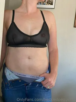 Freckledpegger58 OnlyFans Leaked Free Thumbnail Picture - #NuRhSkQ8Di