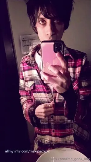 Free Geek Boy OnlyFans Leaked Free Thumbnail Picture - #iX40HRncOQ