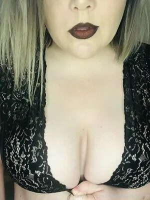 Free Radiantlyrowan OnlyFans Leaked Free Thumbnail Picture - #09xjgbtJJv