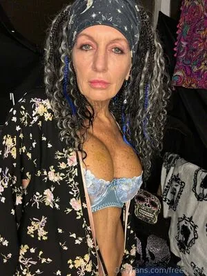 Freebecky OnlyFans Leaked Free Thumbnail Picture - #Acc1GYloNg