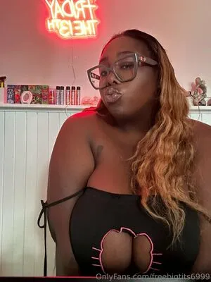 Freebigtits6999 OnlyFans Leaked Free Thumbnail Picture - #0dpKgbZdmK